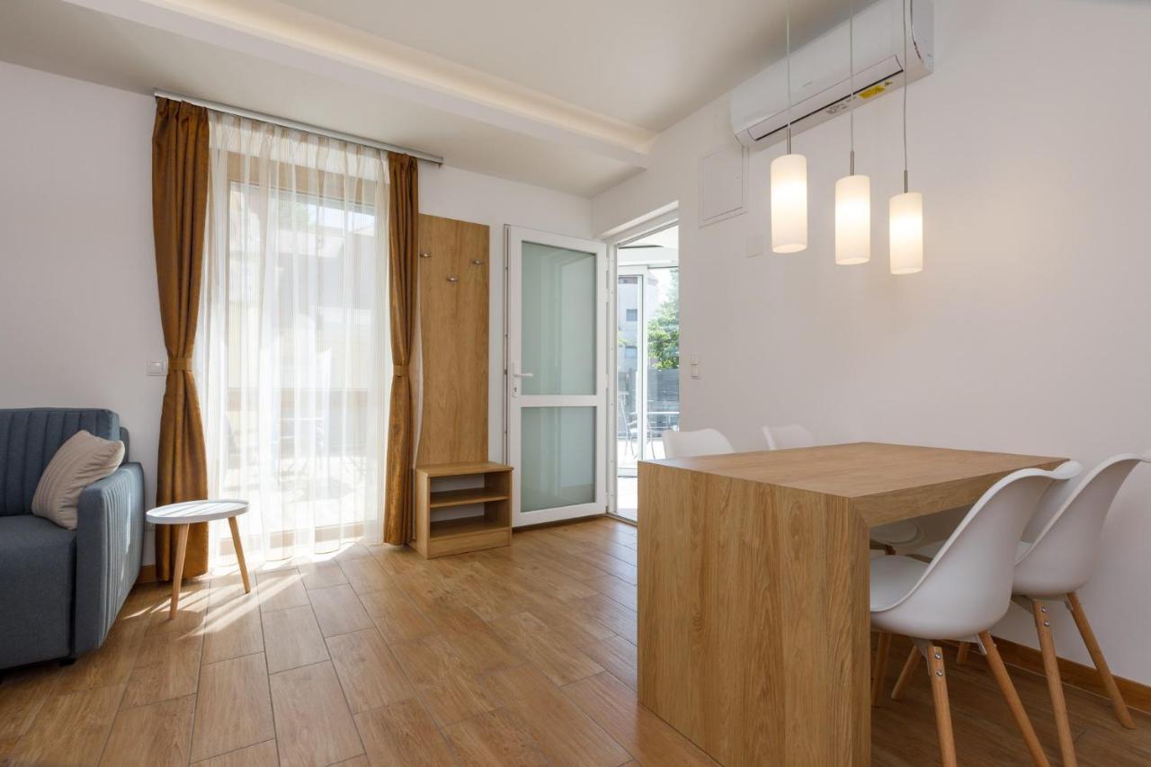 La Bella Centrum Apartmanok Piros/Sarga Hévíz 외부 사진
