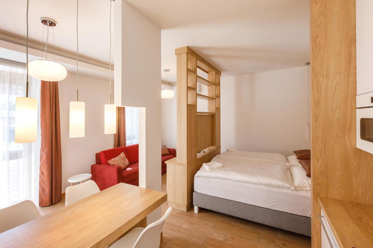 La Bella Centrum Apartmanok Piros/Sarga Hévíz 외부 사진