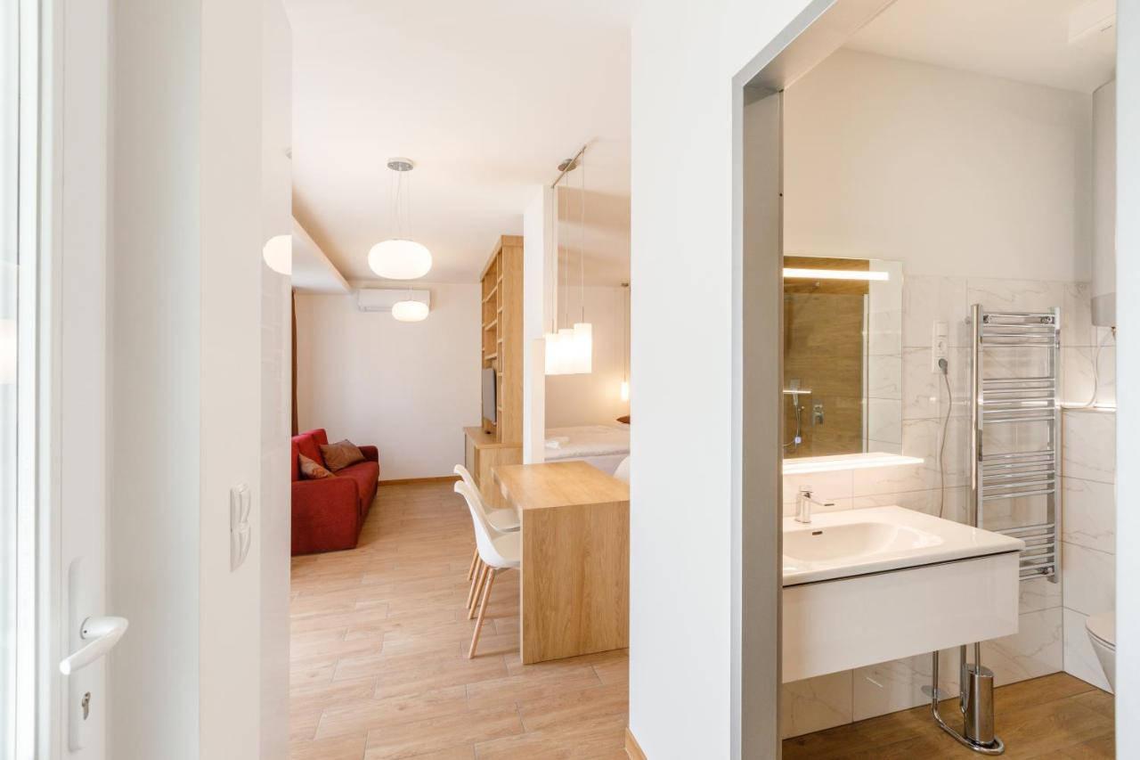 La Bella Centrum Apartmanok Piros/Sarga Hévíz 외부 사진