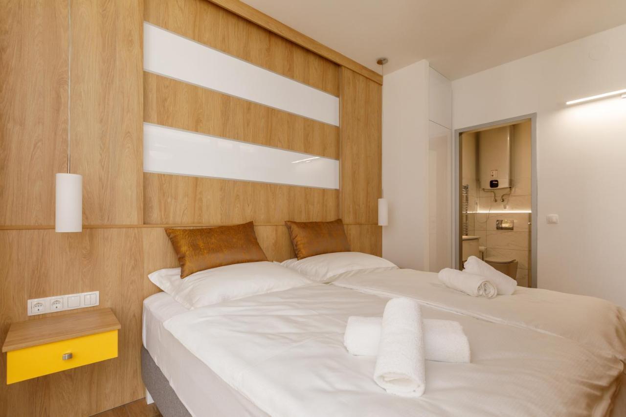 La Bella Centrum Apartmanok Piros/Sarga Hévíz 외부 사진