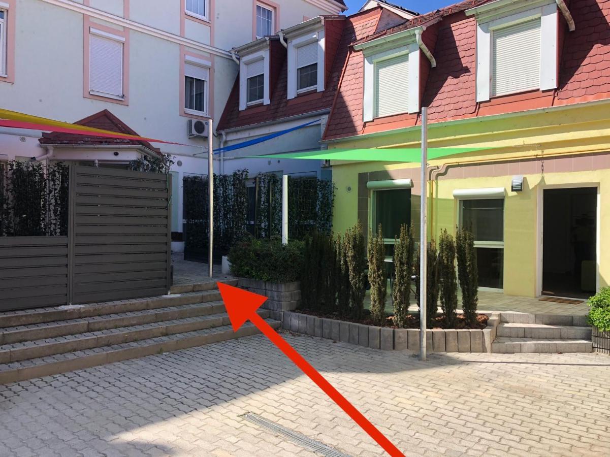 La Bella Centrum Apartmanok Piros/Sarga Hévíz 외부 사진