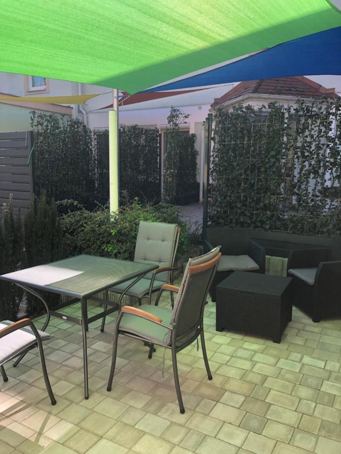 La Bella Centrum Apartmanok Piros/Sarga Hévíz 외부 사진