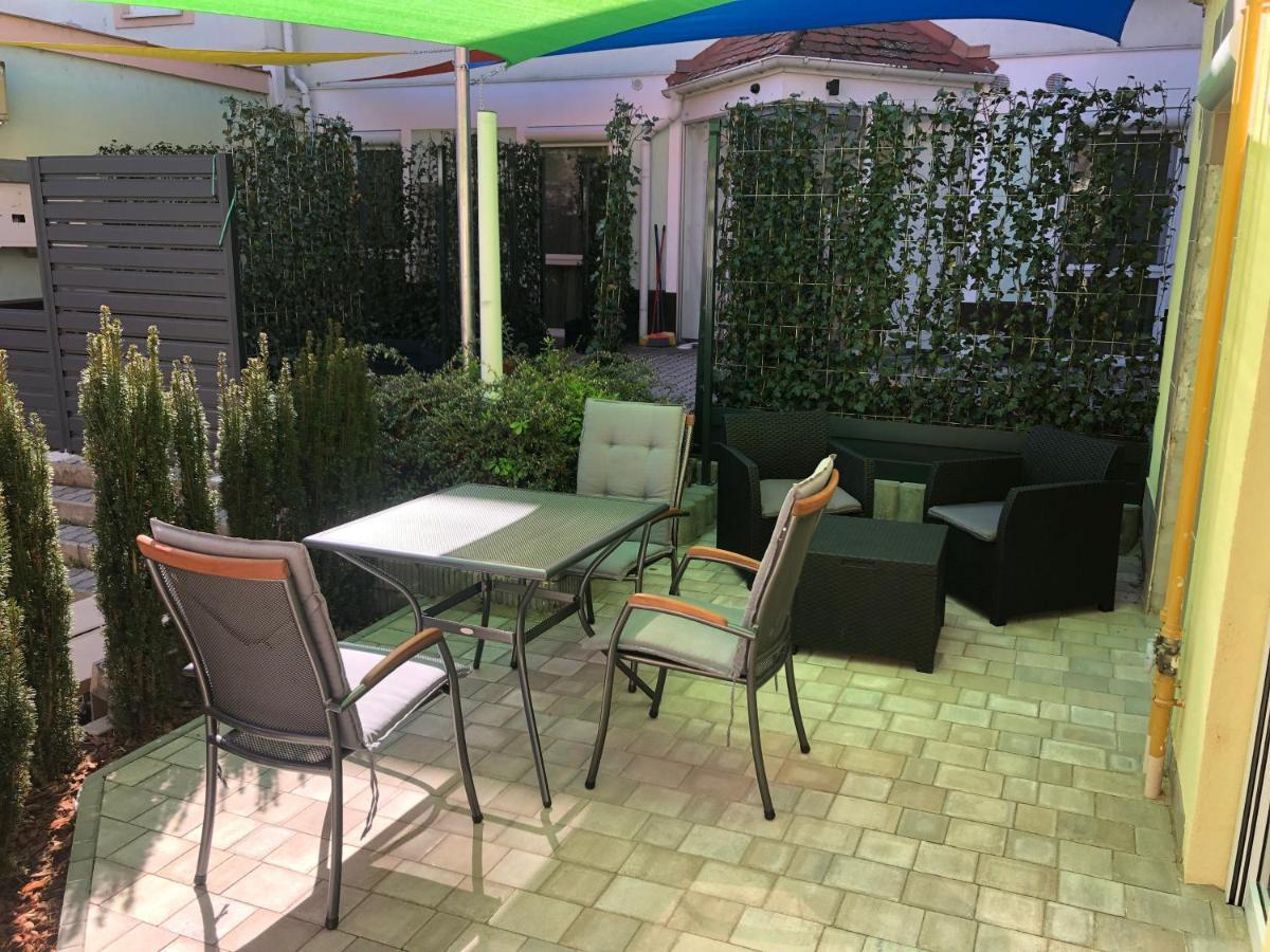 La Bella Centrum Apartmanok Piros/Sarga Hévíz 외부 사진